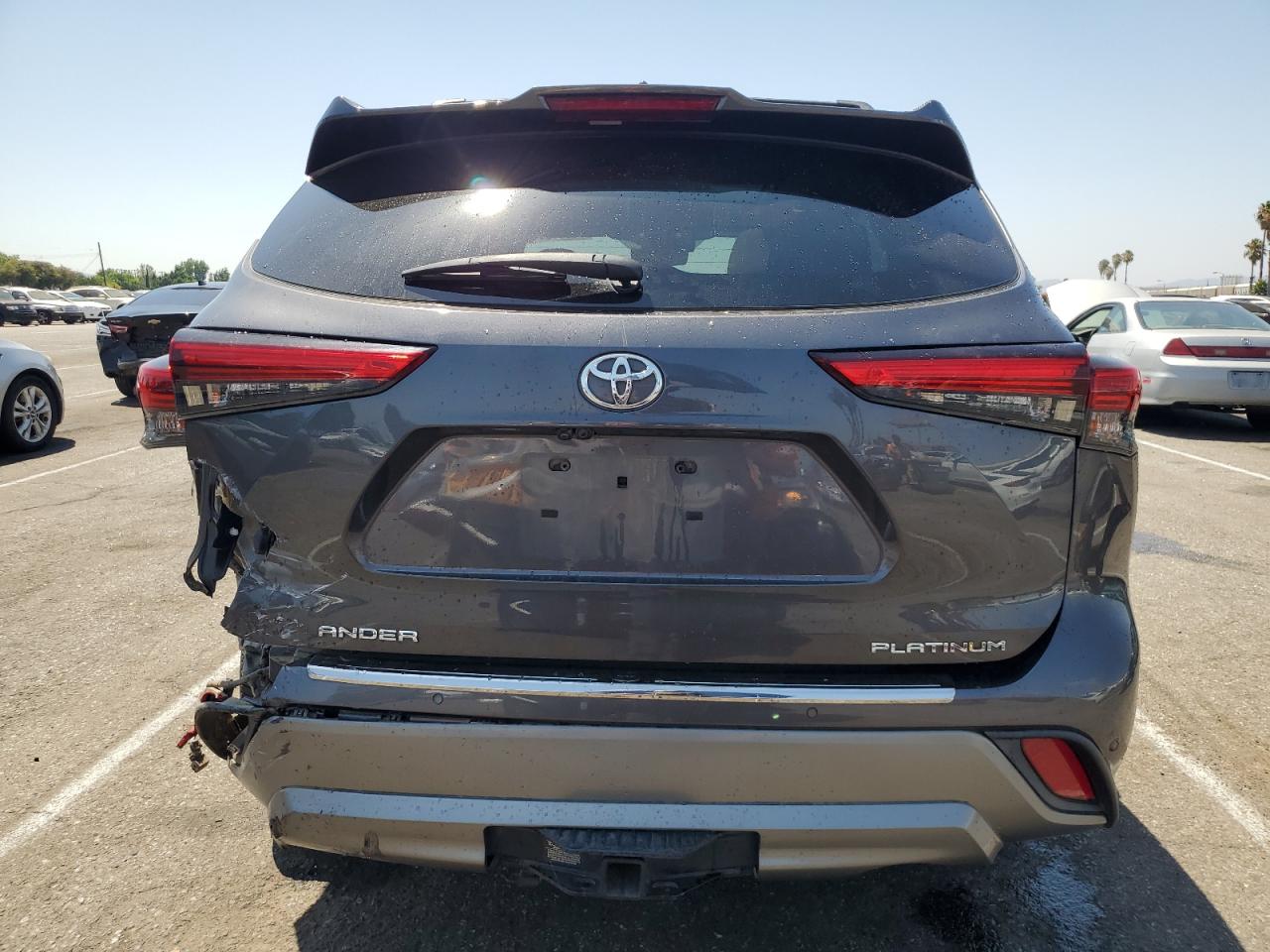 Lot #2909706466 2021 TOYOTA HIGHLANDER