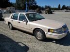 LINCOLN TOWN CAR C photo