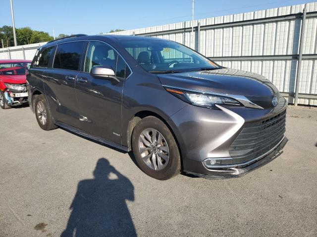 2021 TOYOTA SIENNA XLE - 5TDJSKFC3MS002534
