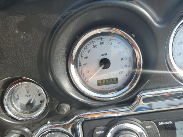 2010 HARLEY-DAVIDSON FLHX - 1HD1KB41XAB616841