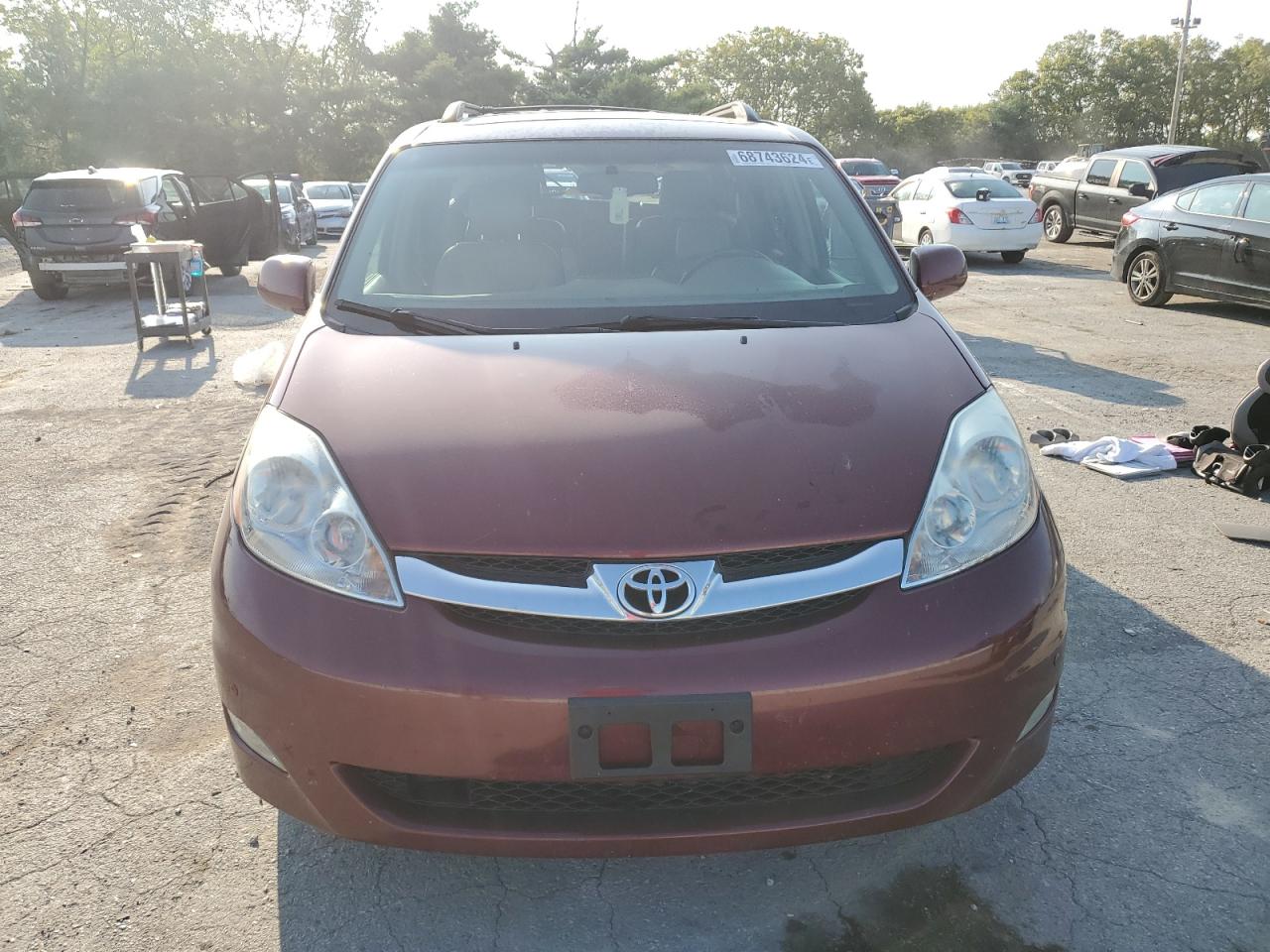 Lot #2828834959 2006 TOYOTA SIENNA XLE