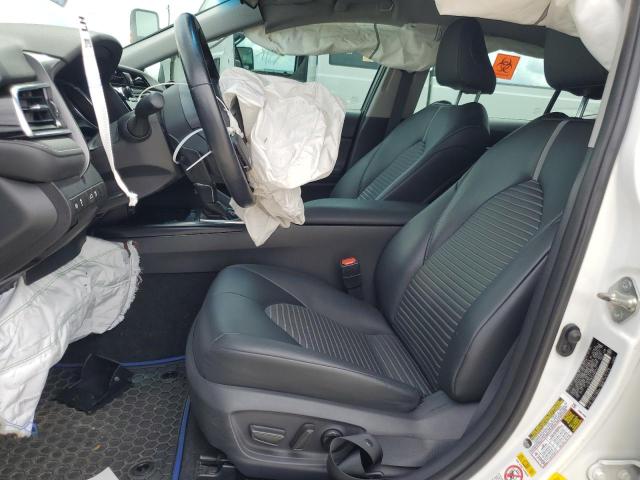 2018 TOYOTA CAMRY L - 4T1B11HK5JU662471