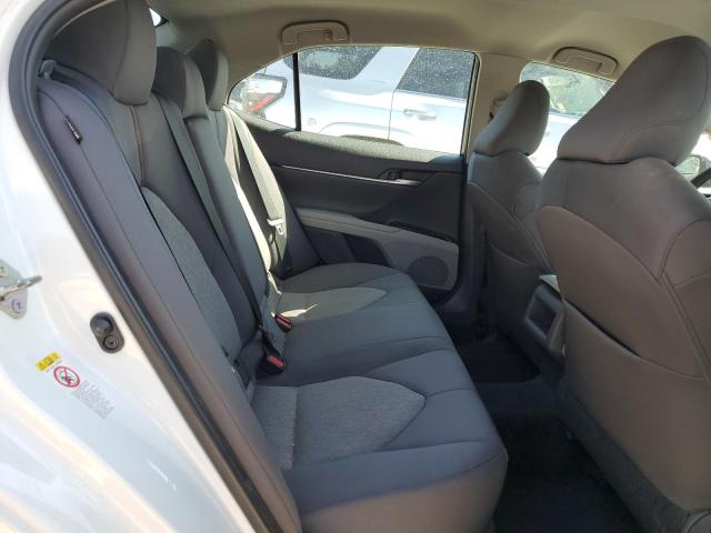 2018 TOYOTA CAMRY L - 4T1B11HK0JU536325