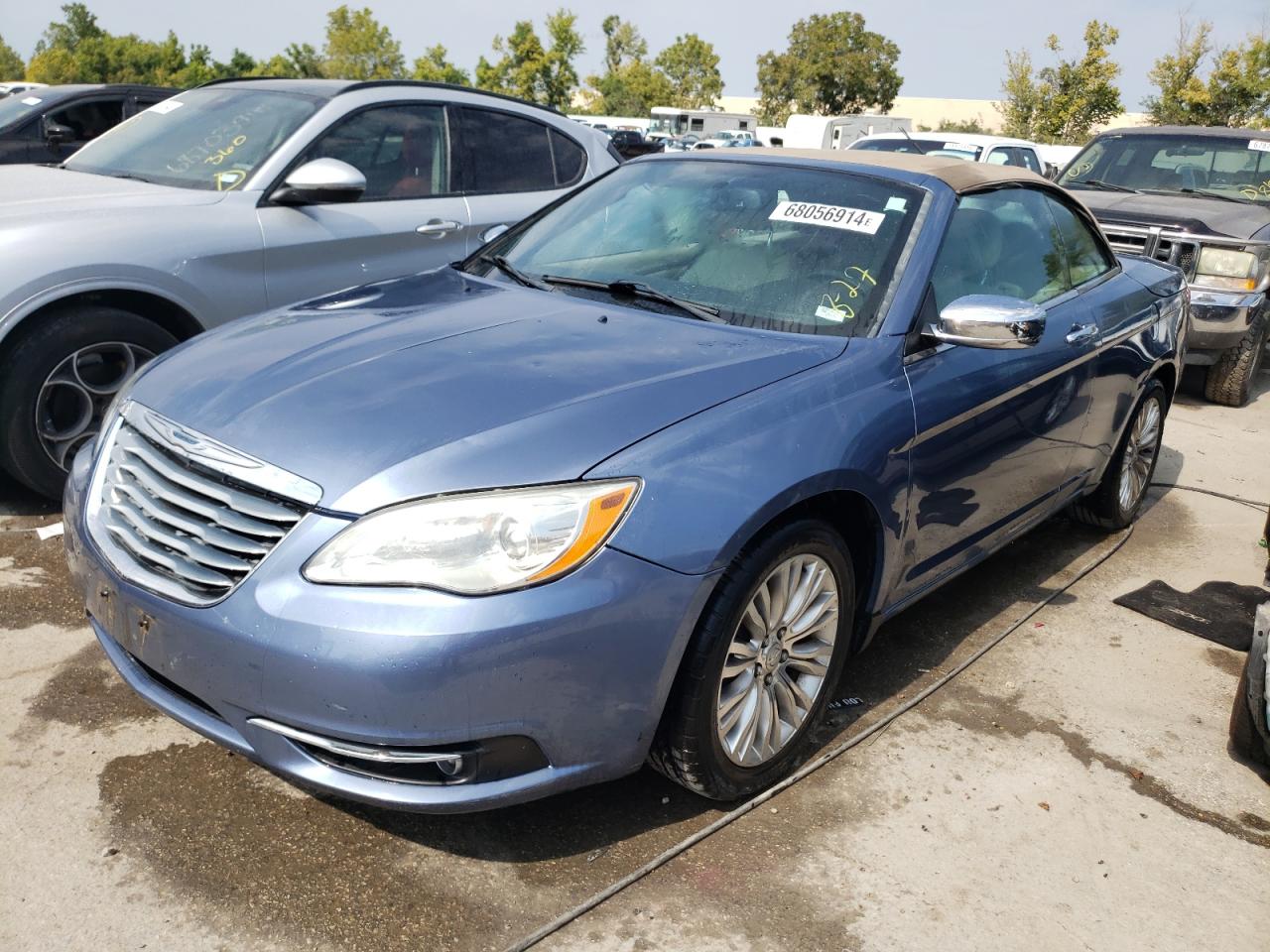 Chrysler 200 2011 JS