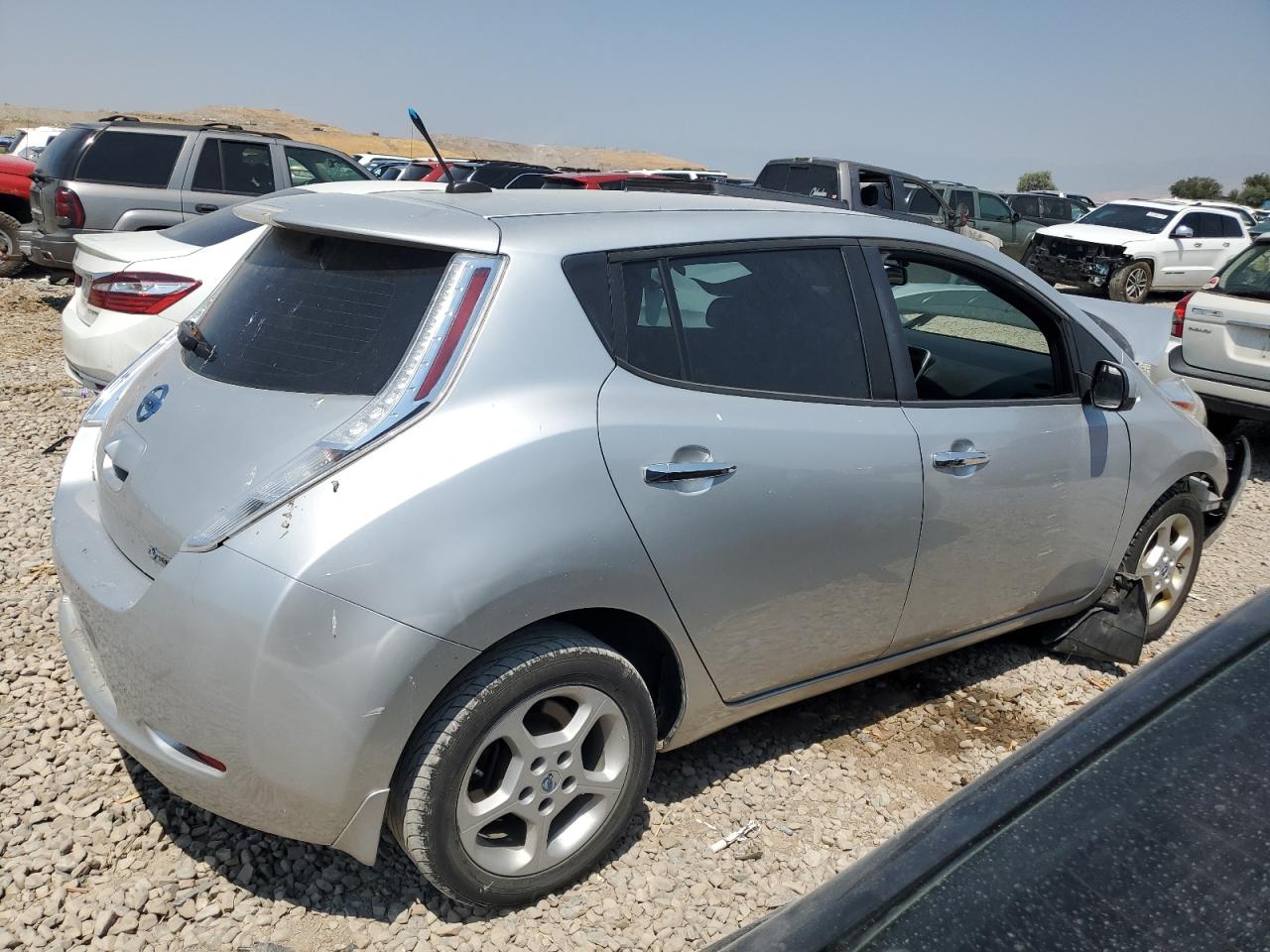 Lot #2740984618 2013 NISSAN LEAF S