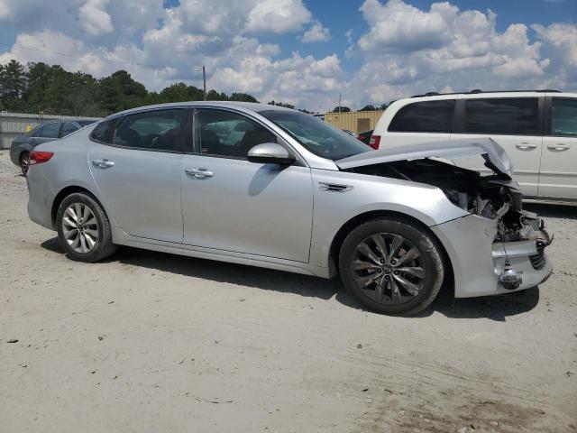 VIN 5XXGT4L38HG147454 2017 KIA Optima, LX no.4