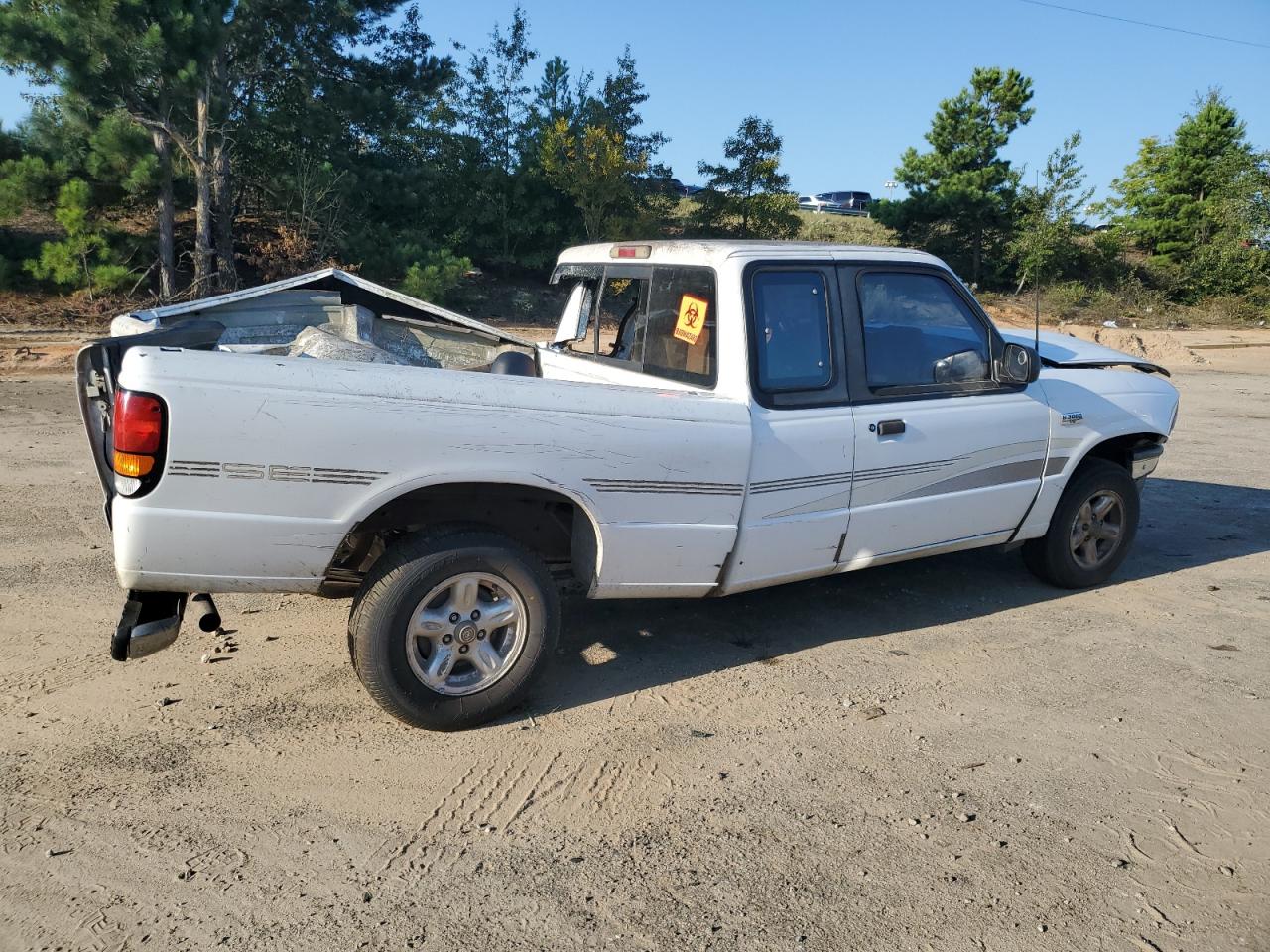 MAZDA B3000 CAB 1996 white  gas 4F4CR16U0TTM16854 photo #4