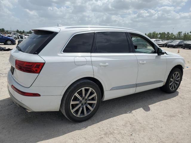 VIN WA1LHAF75KD021268 2019 Audi Q7, Premium Plus no.3