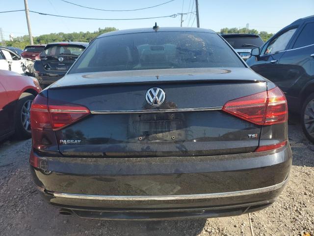 2017 VOLKSWAGEN PASSAT R-L - 1VWDT7A31HC074576