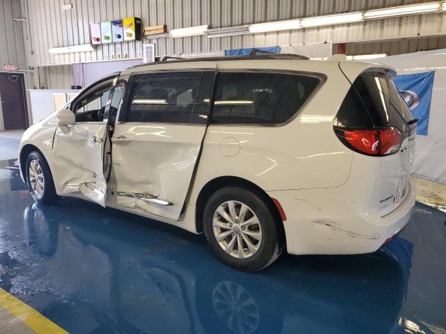 VIN 2C4RC1BG7KR624868 2019 Chrysler Pacifica, Touri... no.2