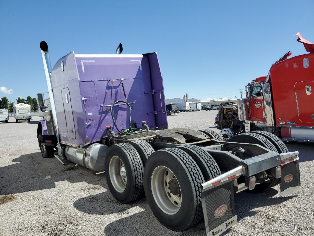 Lot #3023390256 2000 PETERBILT 379