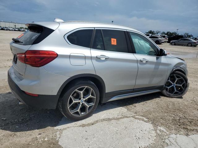 VIN WBXHU7C31J3H43388 2018 BMW X1, Sdrive28I no.3