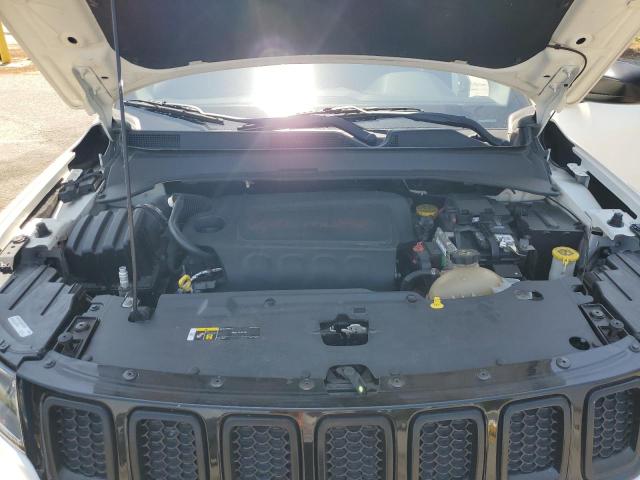 VIN 3C4NJCAB0JT461031 2018 Jeep Compass, Sport no.11