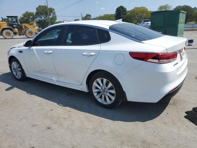 VIN 5XXGT4L3XJG257301 2018 KIA Optima, LX no.2