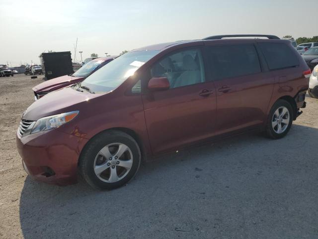 2014 TOYOTA SIENNA LE 2014