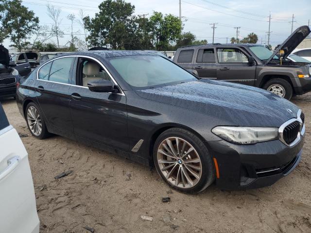 VIN WBA13AG07MCH34761 2021 BMW 5 Series, 530E no.4