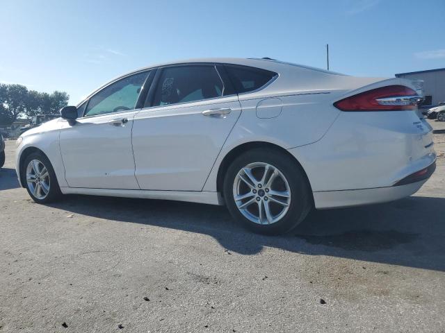 VIN 3FA6P0H7XJR190260 2018 Ford Fusion, SE no.2