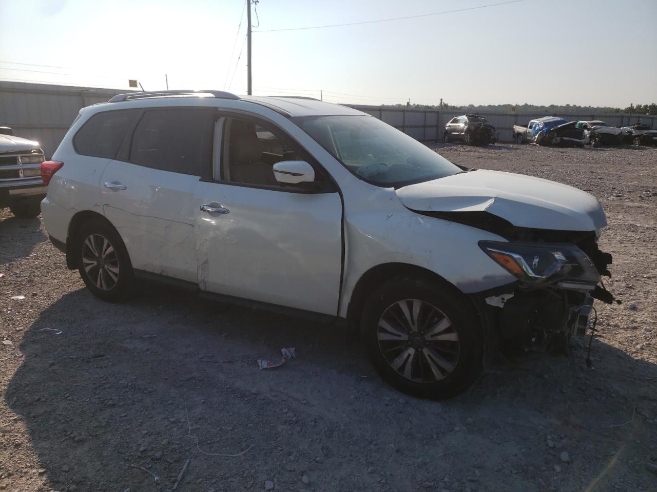 Lot #2890913637 2017 NISSAN PATHFINDER