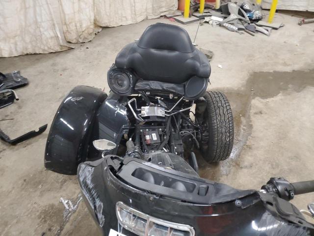2017 HARLEY-DAVIDSON FLHTCUTG T 1HD1MAD1XHB854994