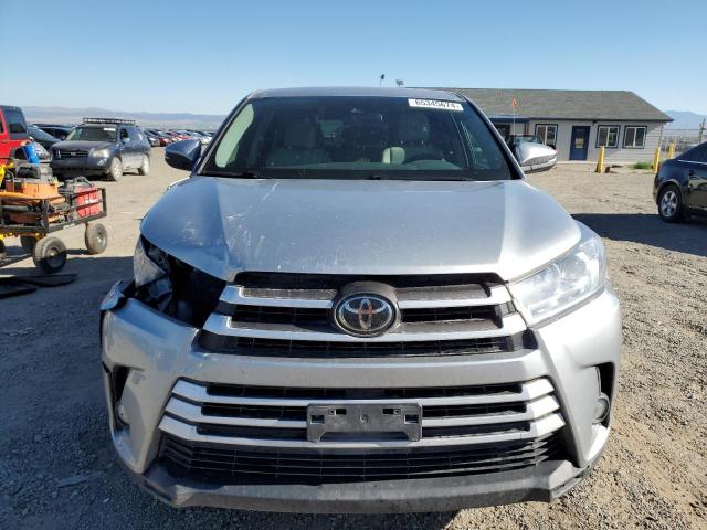 VIN 5TDBZRFH7HS357278 2017 Toyota Highlander, LE no.5