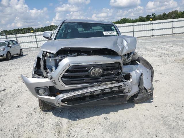 VIN 3TMAZ5CN5JM059476 2018 Toyota Tacoma, Double Cab no.5