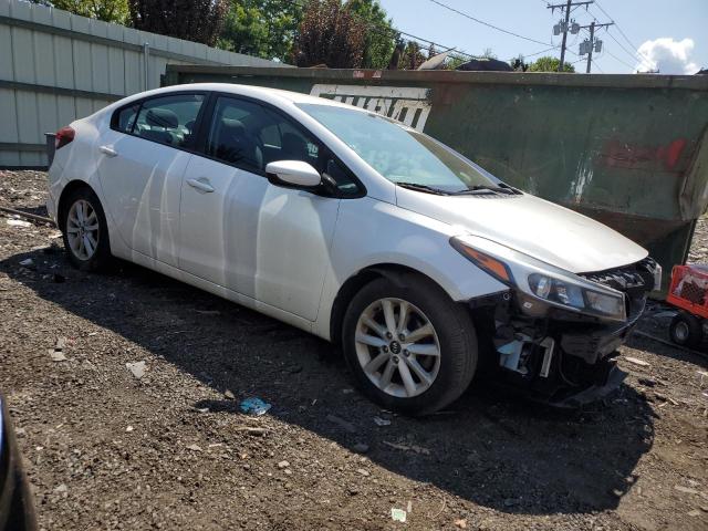 VIN 3KPFL4A71HE120123 2017 KIA Forte, LX no.4