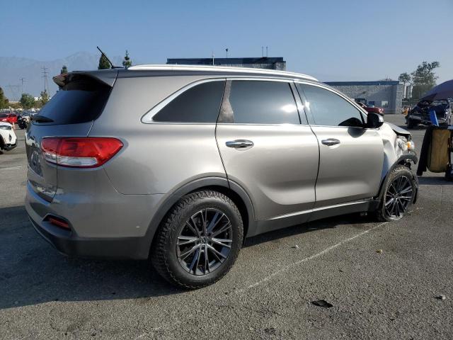2017 KIA SORENTO LX - 5XYPG4A39HG280551