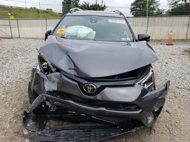 2018 TOYOTA RAV4 SE - JTMJFREV0JJ258512
