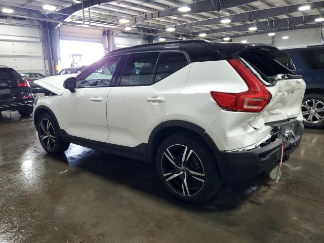 VIN YV4162XZ8K2009102 2019 Volvo XC40, T5 Momentum no.2