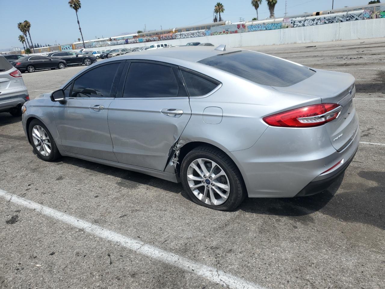 Lot #2923294559 2020 FORD FUSION SE