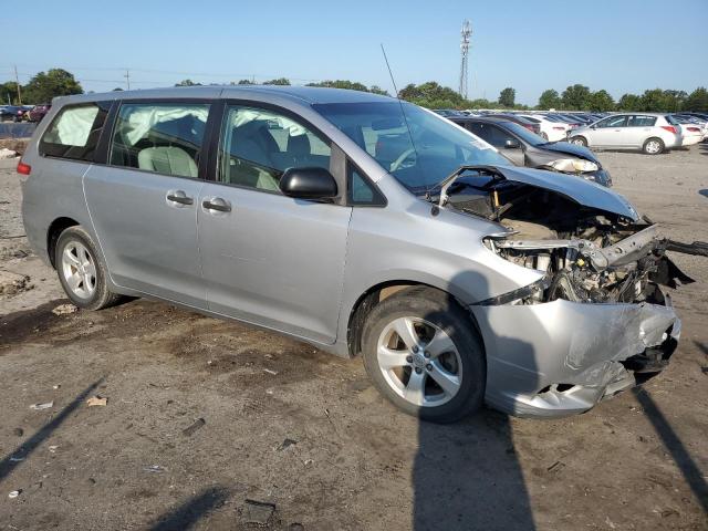 VIN 5TDZK3DC7ES464379 2014 Toyota Sienna no.4