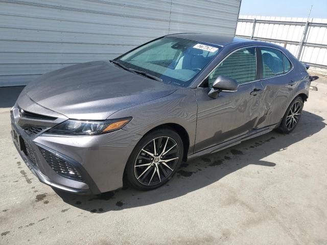 VIN 4T1G11BK1NU069551 2022 Toyota Camry, SE no.1