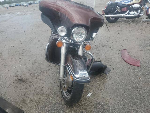 2011 HARLEY-DAVIDSON FLHTCU - 1HD1FC41XBB632324
