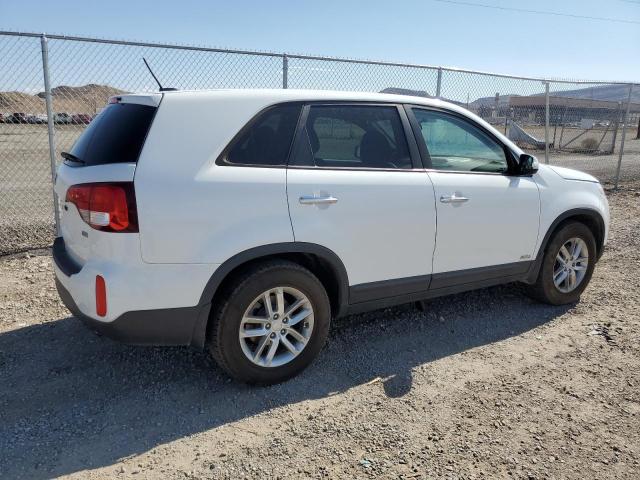 VIN 5XYKTCA60FG551021 2015 KIA Sorento, LX no.3