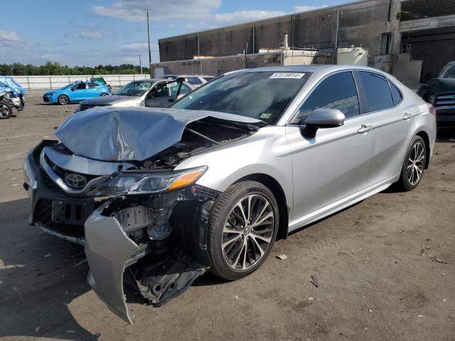 VIN 4T1B11HKXJU657122 2018 Toyota Camry, L no.1