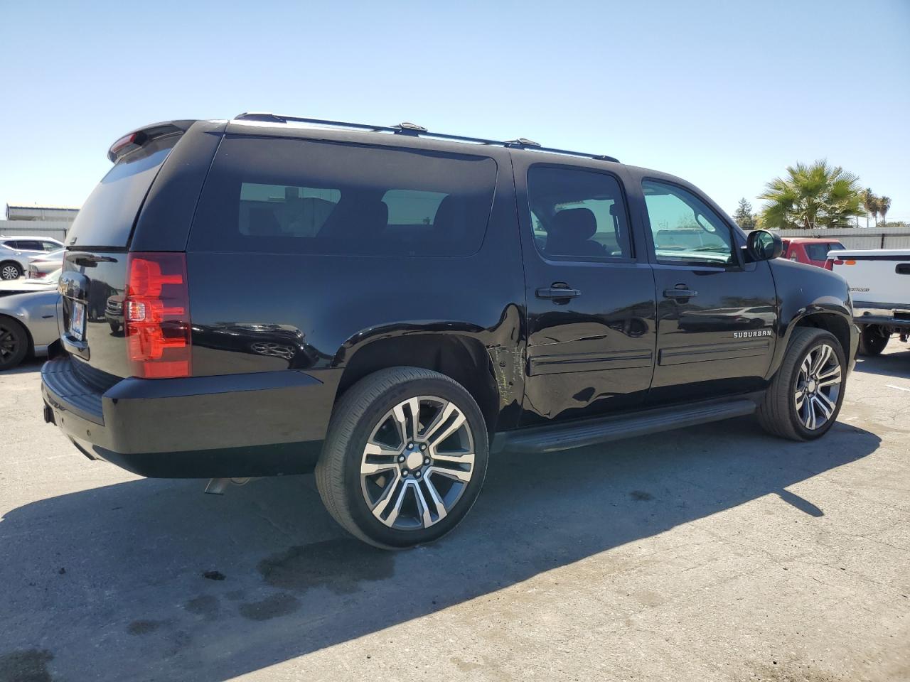 Lot #2890252284 2014 CHEVROLET SUBURBAN C