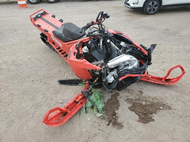 SKI DOO SNOWMOBILE 2022 red   YH2LLGNC0NR000498 photo #1