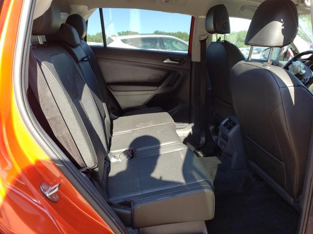 2018 VOLKSWAGEN TIGUAN SE - 3VV2B7AX3JM089408
