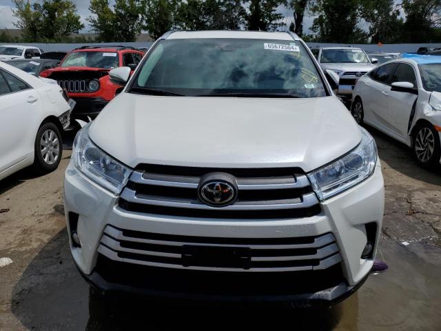 VIN 5TDJZRFH1JS559521 2018 Toyota Highlander, SE no.5