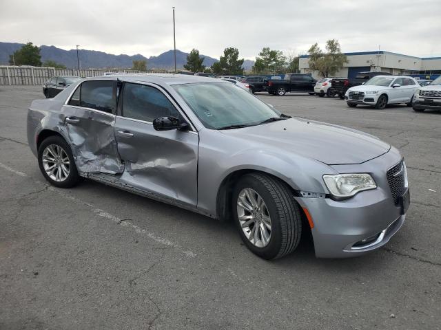 VIN 2C3CCAEG7HH570654 2017 Chrysler 300 no.4