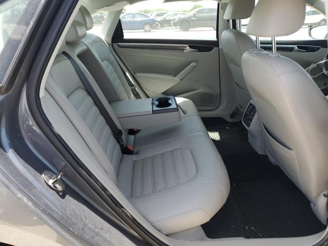 2017 VOLKSWAGEN PASSAT SEL - 1VWCT7A31HC037748