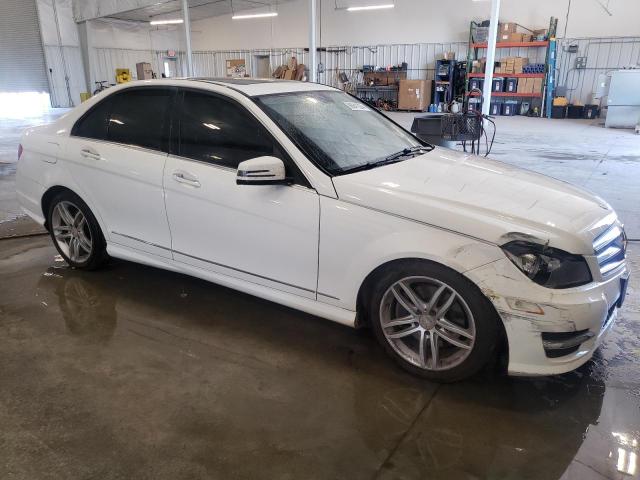 2013 MERCEDES-BENZ C 300 4MAT WDDGF8AB9DR275773  66941024