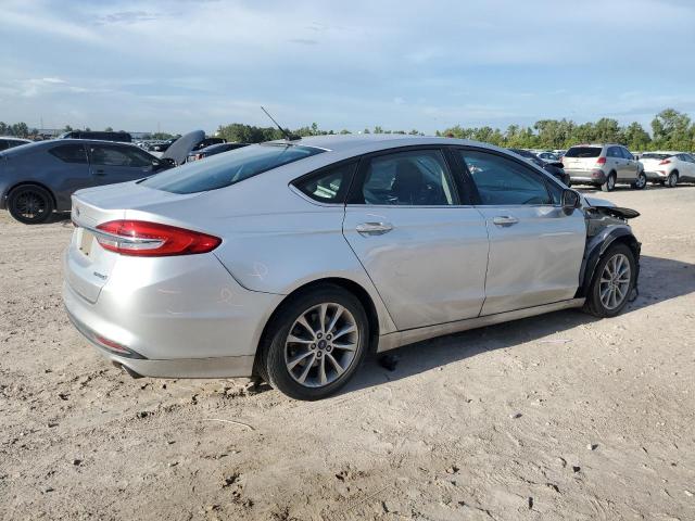 VIN 3FA6P0LUXHR182800 2017 Ford Fusion, Se Hybrid no.3