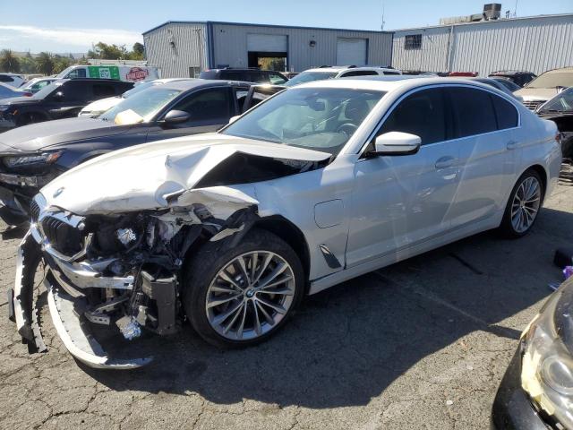 VIN WBA13AG00MCF99641 2021 BMW 5 Series, 530E no.1