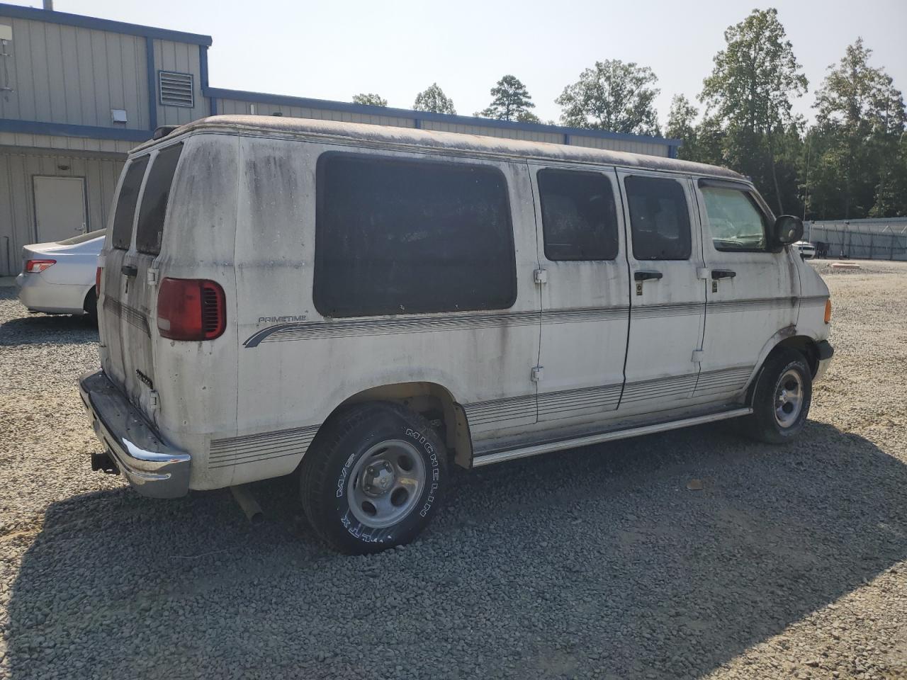 Lot #3037916012 1998 DODGE RAM VAN B1