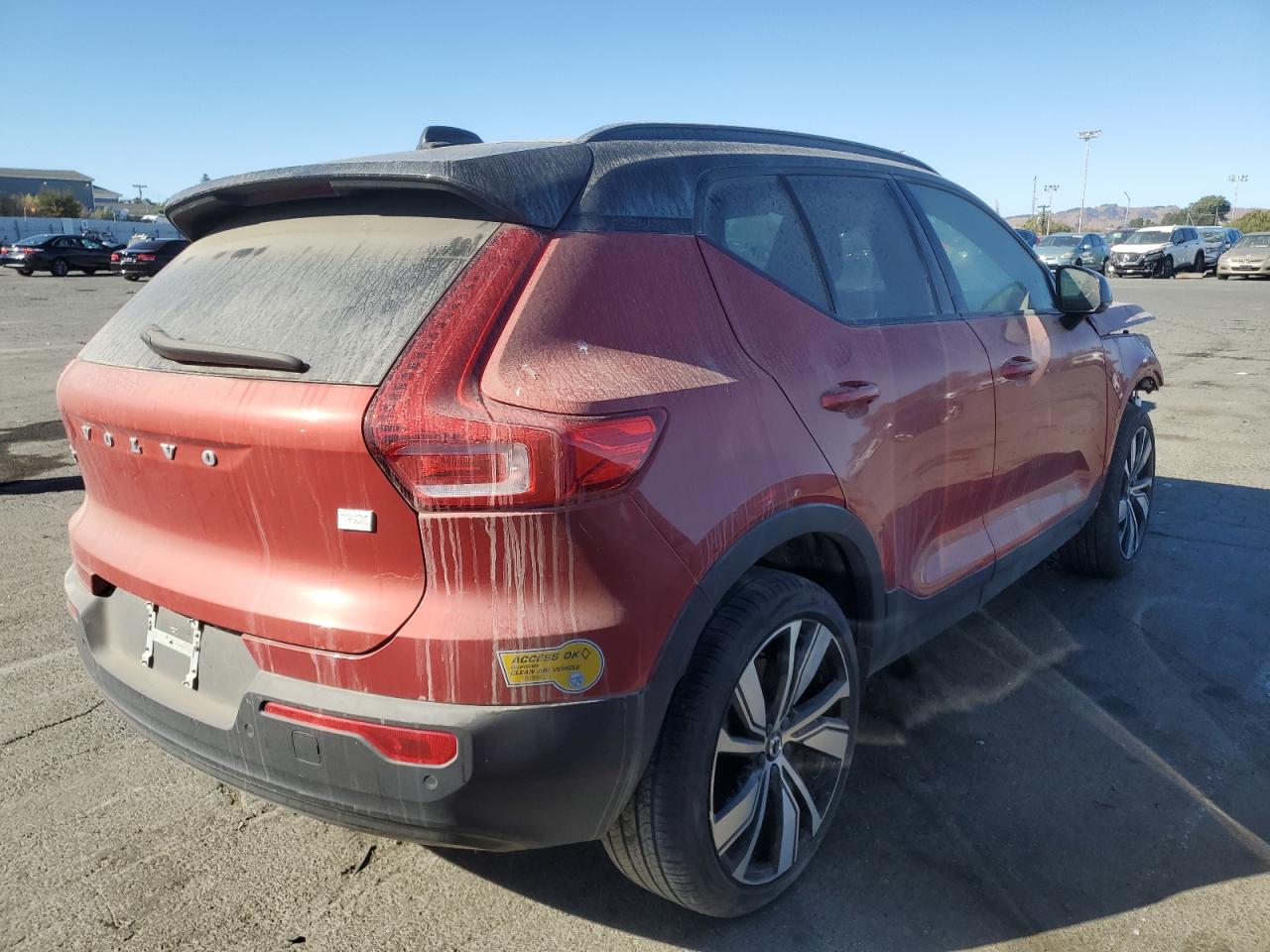 Lot #2823826041 2022 VOLVO XC40 P8 RE