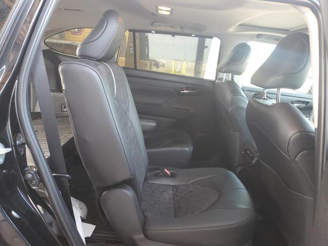 2024 TOYOTA HIGHLANDER - 5TDKARAH5RS024058