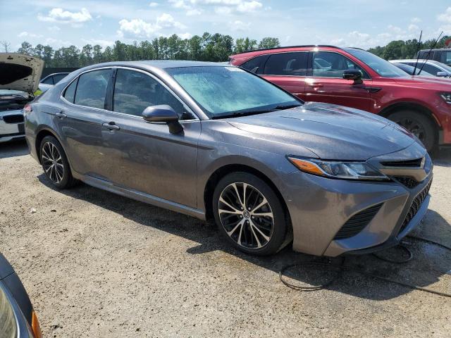 VIN 4T1B11HKXJU068538 2018 Toyota Camry, L no.4