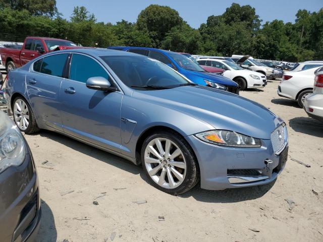 VIN SAJWJ0EF0D8S90334 2013 Jaguar XF no.4