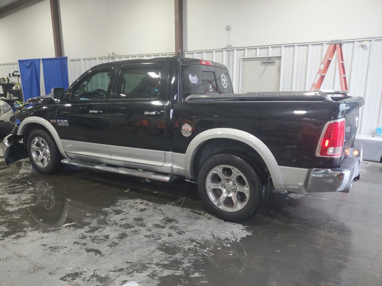 RAM 1500 LARAMIE